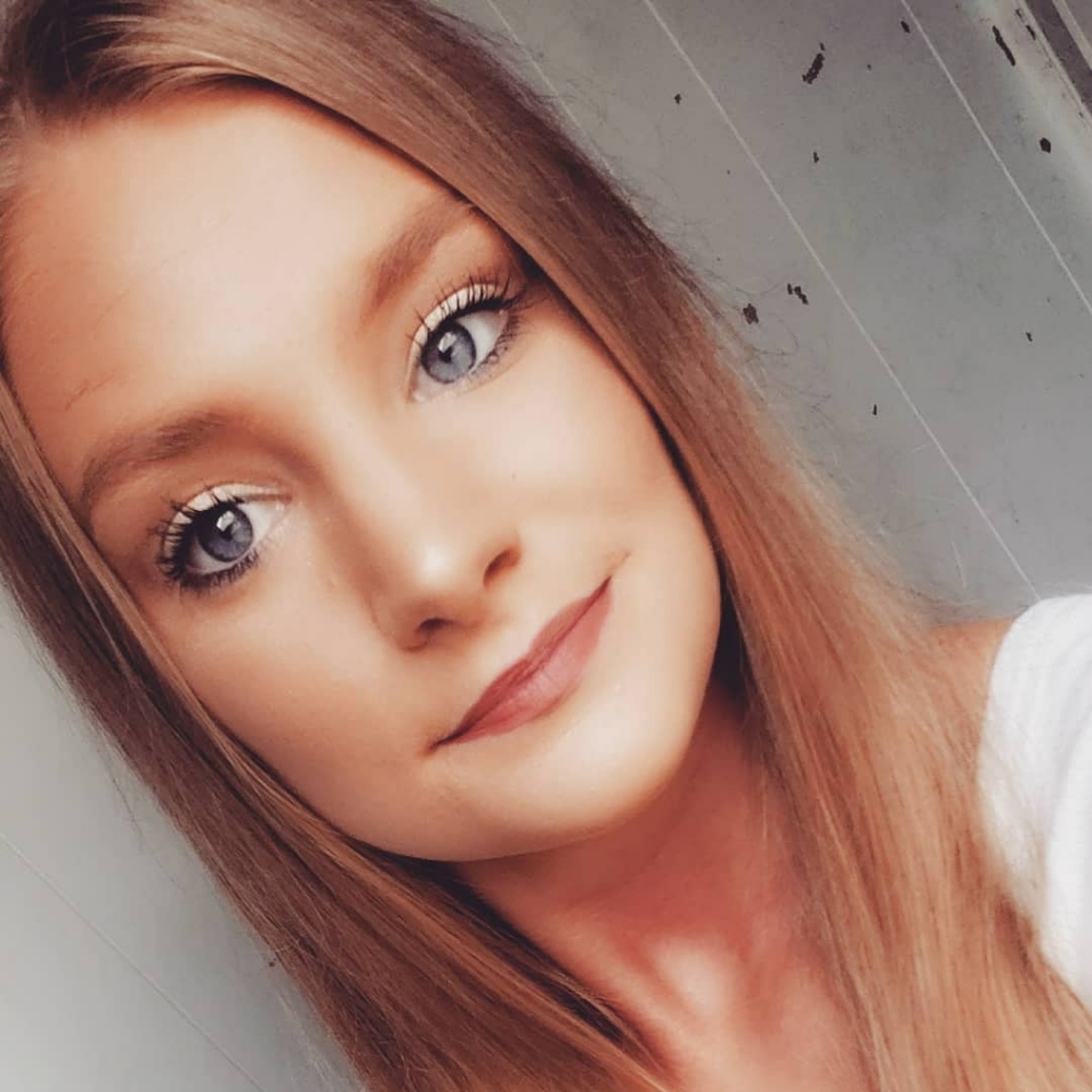 Meet your Posher, Ashley